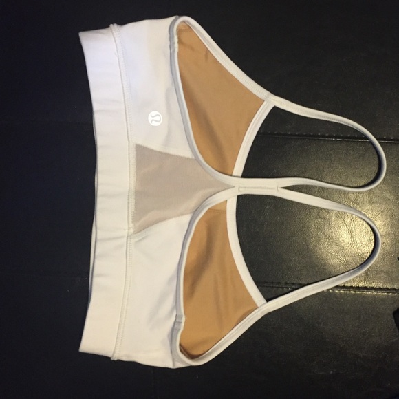 Lulu lemon sports bra size 2