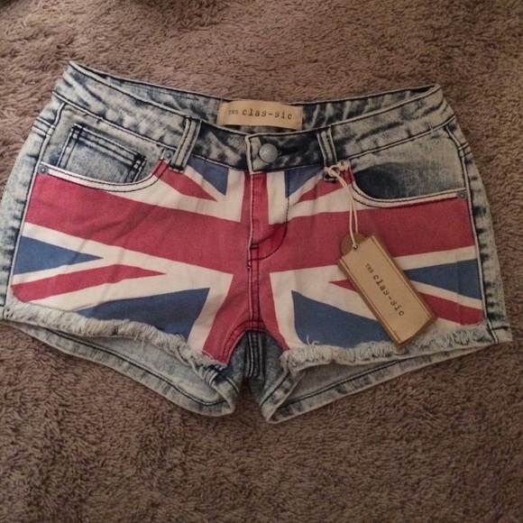 NEW London flag jean shorts