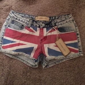 NEW London flag jean shorts