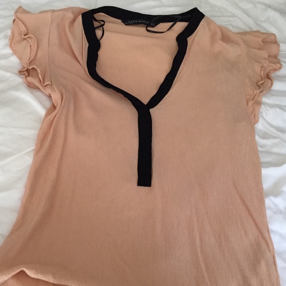 Zara short sleeve top in peach with black detail - Picture 3 of 3