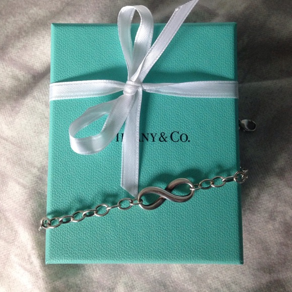 Tiffany & Co. Sterling silver infinity bracelet
