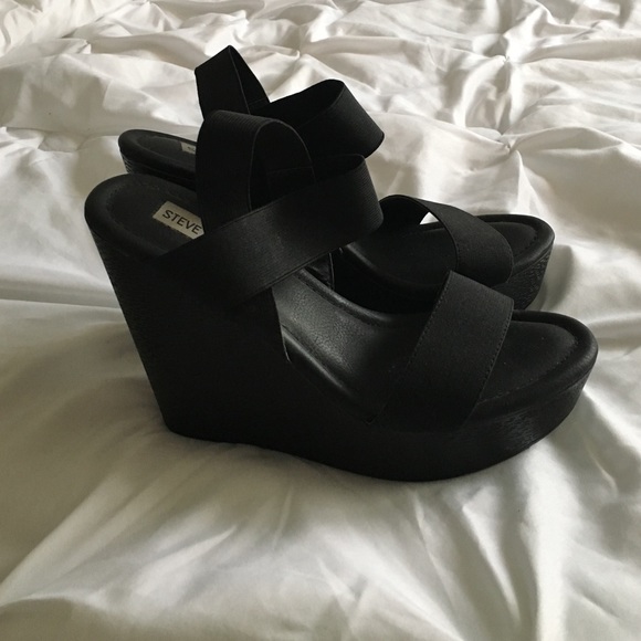 Steve Madden Wedges !!