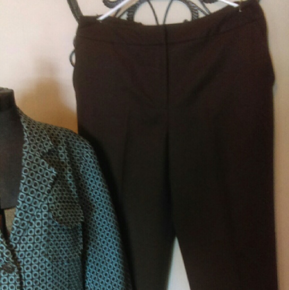 2 Piece pant suit - Picture 4 of 4