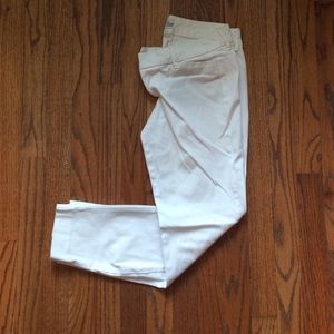 White cropped pixie pant