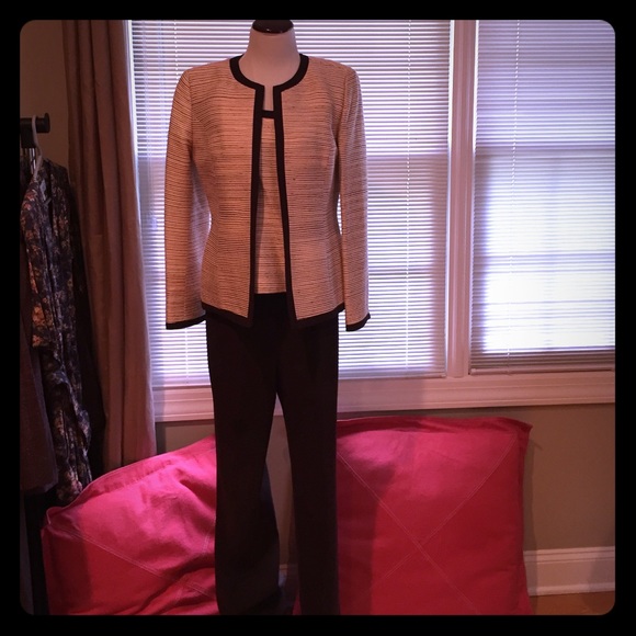 Jones New Yorks 3-piece work suit