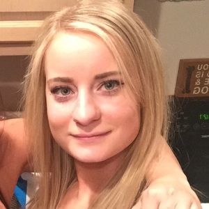 Meet your Posher, Lily
