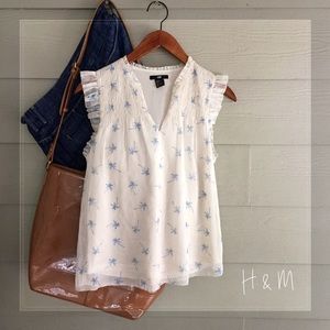 🌺💕HP Sleeveless shirt.