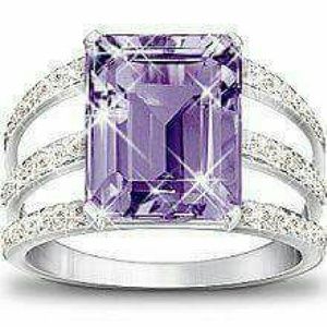 Meet your Posher, Sheila