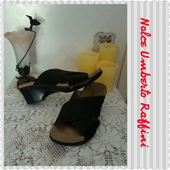Very functional pair of sandals with great comfort