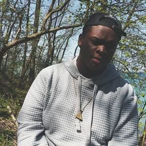 Meet your Posher, Kenneth