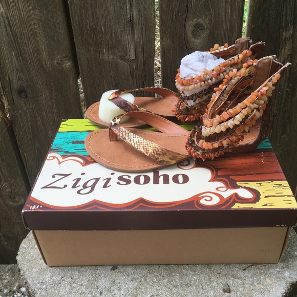 ☀️NWT 7.5 Zigi soho Sandals☀️