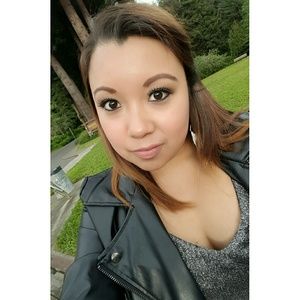 Meet your Posher, Yenny