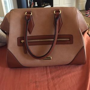 NEVER USED Steve Madden Purse