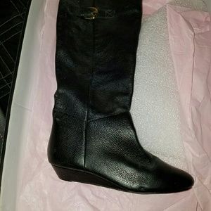 Comfy leather boots