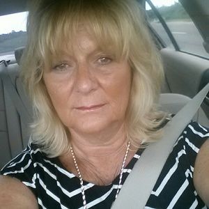 Meet your Posher, Debbie