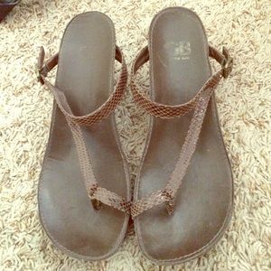Gianni Bini brown wedges