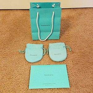 SOLD!Tiffanys shopper, 2 dustbags, polishing cloth