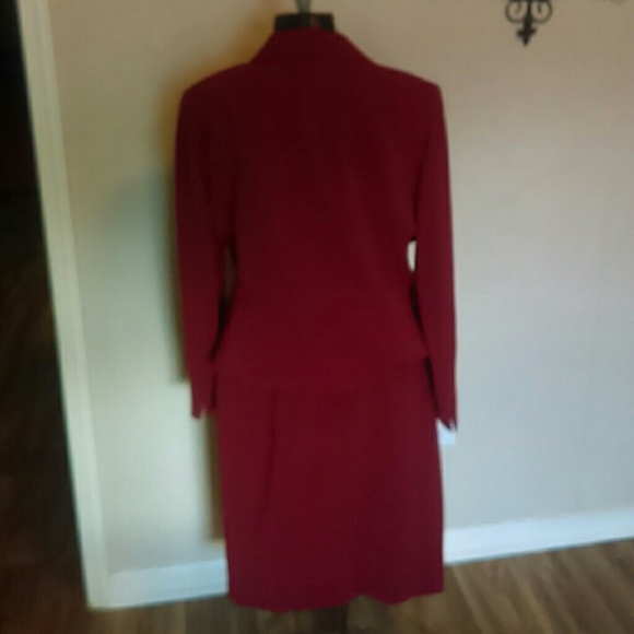 Burgundy color skirt suit - Picture 4 of 4