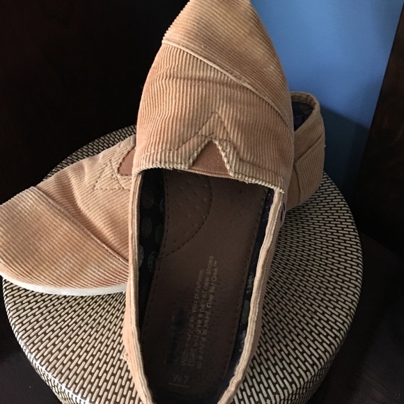 Toms