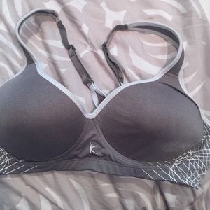 New Danskin sports bra