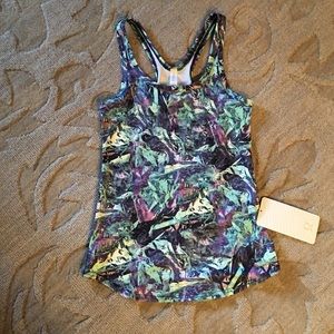 Lululemon Studio Racerback Size 6 NWT!