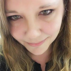 Meet your Posher, Loni