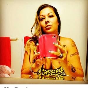 Meet your Posher, Tara