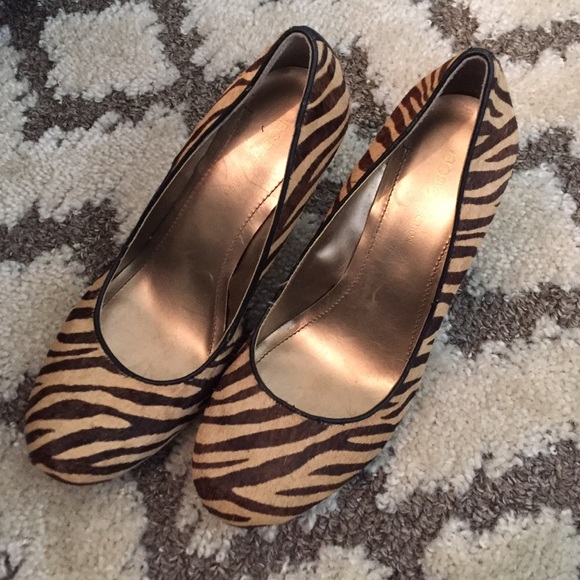 Bcbg generation Wedges. Size 8