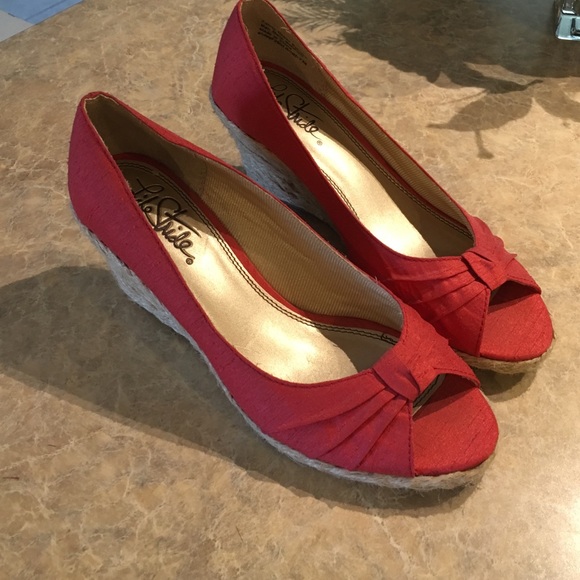 Life Stride wedges