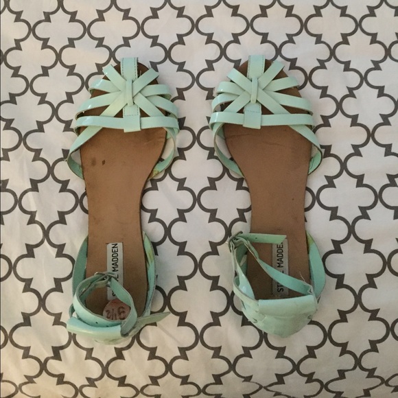 Steve Madden flat sandals - previously worn