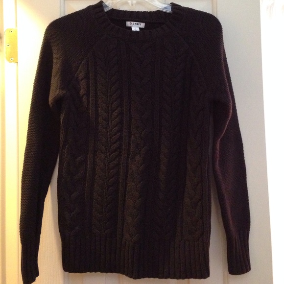 Black Old Navy cable knit sweater.