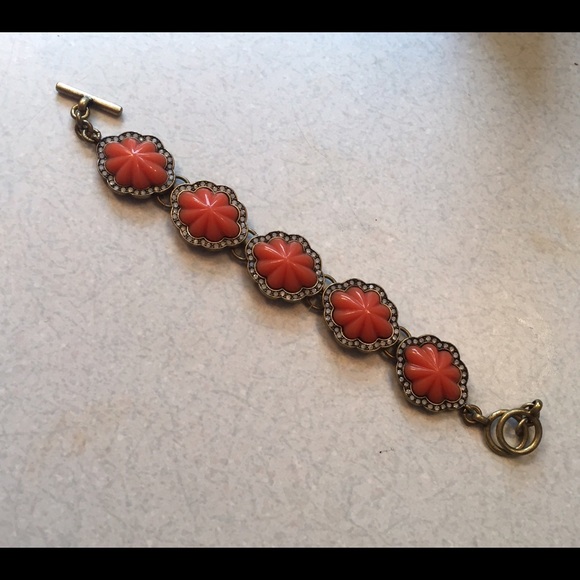 Coral link bracelet