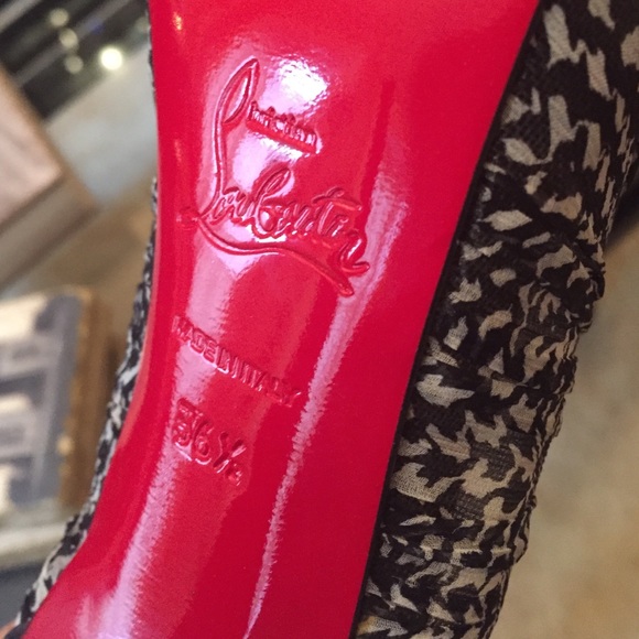 Auth Christian Louboutin Chiffon Open toe Heels 👠 - Picture 3 of 4