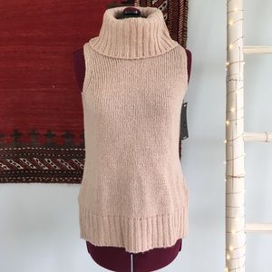 NWT Sleeveless Turtleneck in Blush from Mossimo