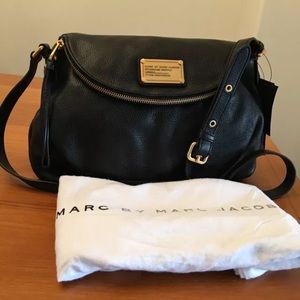 Winter 2016 Marc Jacobs black leather handbag