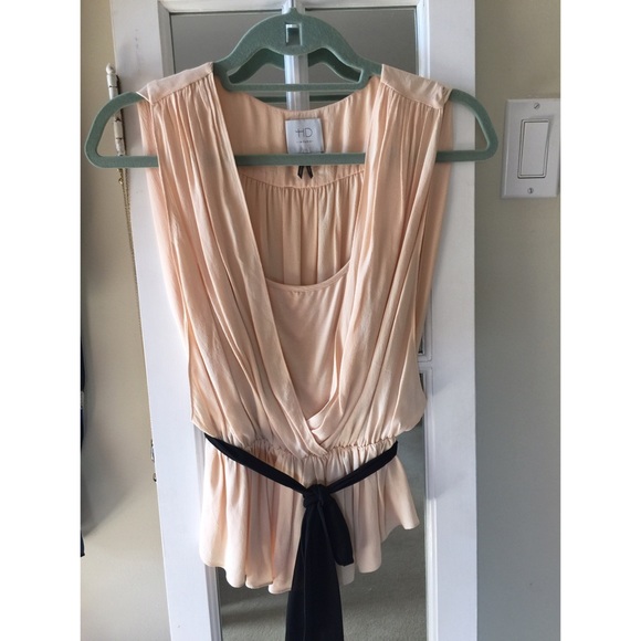 Anthropologie beige and black sleeveless blouse