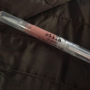 Stila lip gloss color blush c2