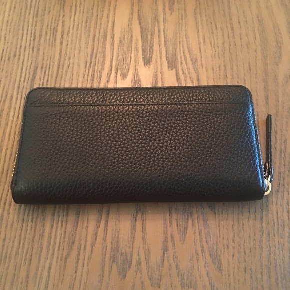 PM Editor Pick~Kate Spade Black Bow Leather Wallet - Picture 2 of 4
