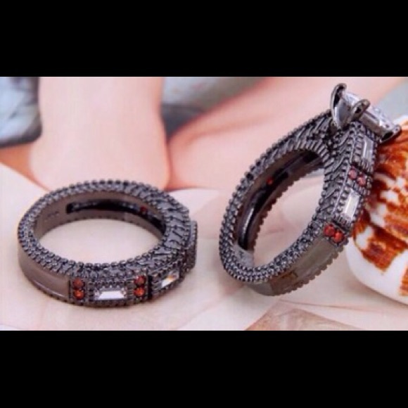 💍New Wedding Ring Set💕 - Picture 4 of 4