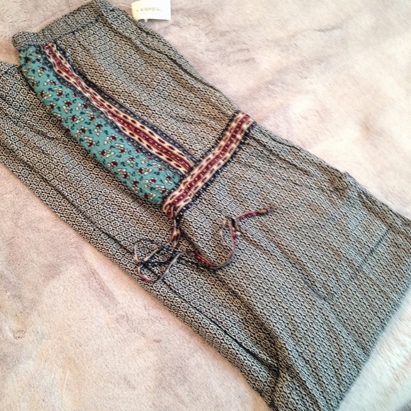 PRICE DROP🎉Areopostale Boho Jumpsuit