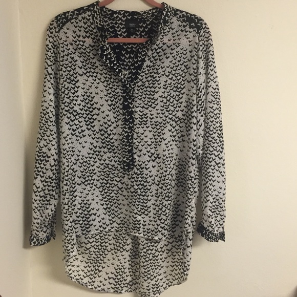 ❌SOLD ❌ Black/white confetti pattern long sleeve