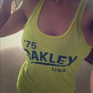 Oakley tank top