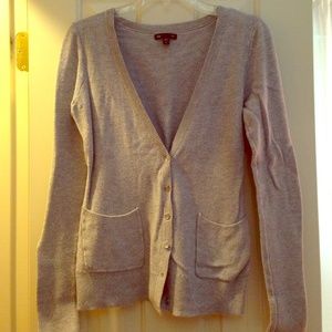 Gap grey sweater.