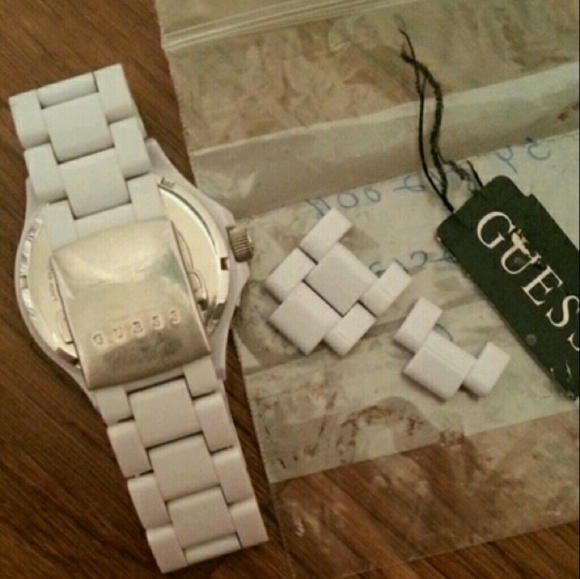 Boyfriend Guess Watch SOLD DO NOT BUY - Picture 3 of 4
