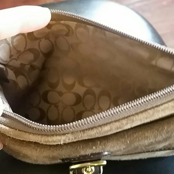 Coach wristlet - Picture 3 of 4