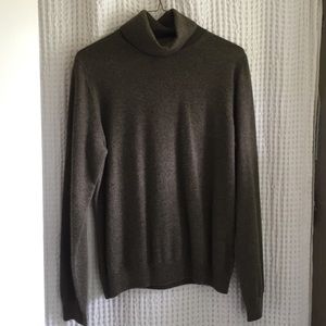 Cashmere turtleneck sweater