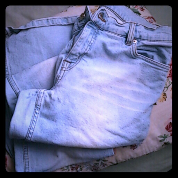 Light wash jeans