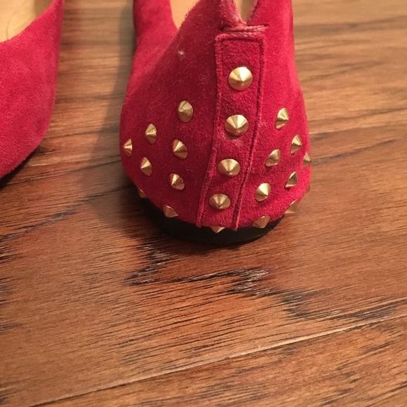 Red flats - Picture 2 of 2