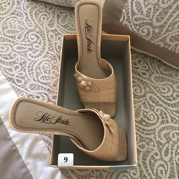 Summer Straw Sandals