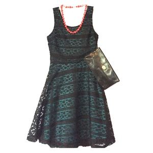ModCloth✨Doe&Rae Teal w/Blk Lace Overlay